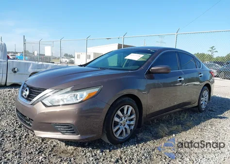2017 Nissan Altima 2.5 S z USA, uszkodzony, nr VIN 1N4AL3AP9HN322827